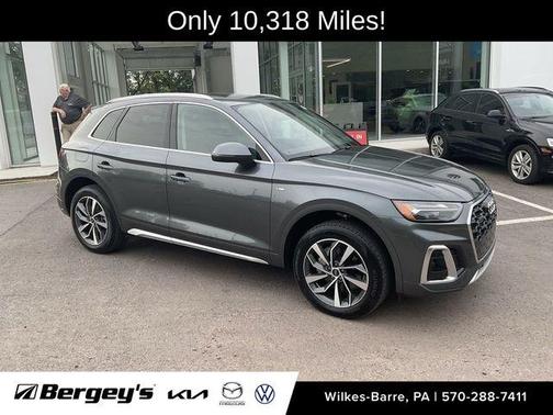 2023 Audi Q5 45 S line quattro Premium
