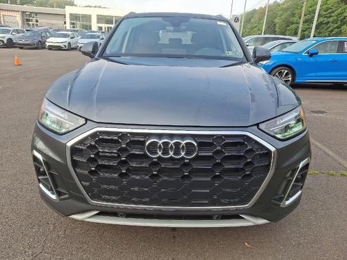 2023 Audi Q5 45 S line quattro Premium