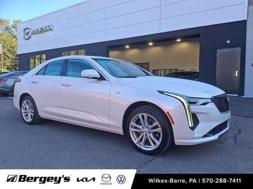 2022 Cadillac CT4 Luxury