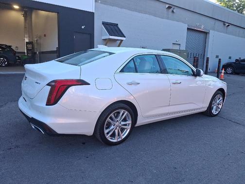 2022 Cadillac CT4 Luxury