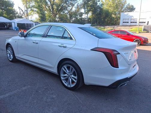 2022 Cadillac CT4 Luxury