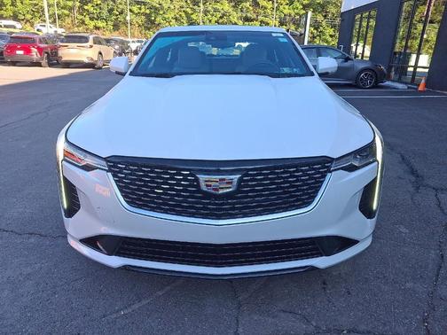 2022 Cadillac CT4 Luxury