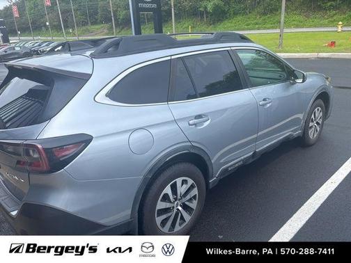 Ice Silver Metallic 2020 Subaru Outback Premium