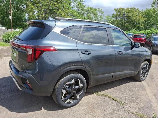 2025 Kia Seltos EX