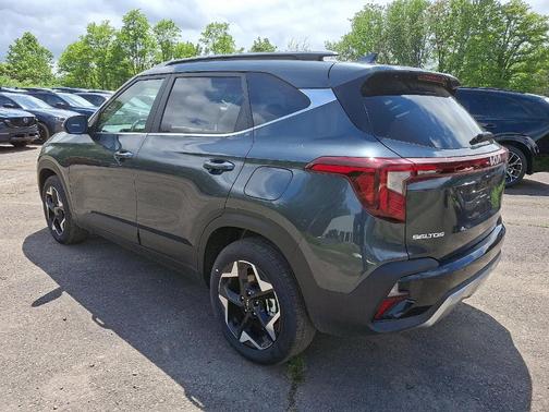 2025 Kia Seltos EX