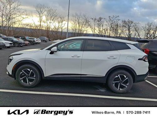 2023 Kia Sportage Hybrid LX