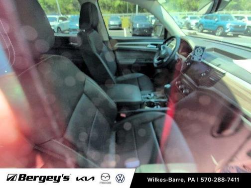 Pyrite Silver Metallic 2023 Volkswagen Atlas 3.6L SEL