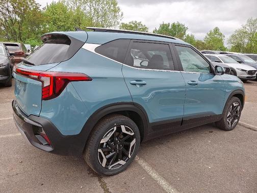 2025 Kia Seltos SX