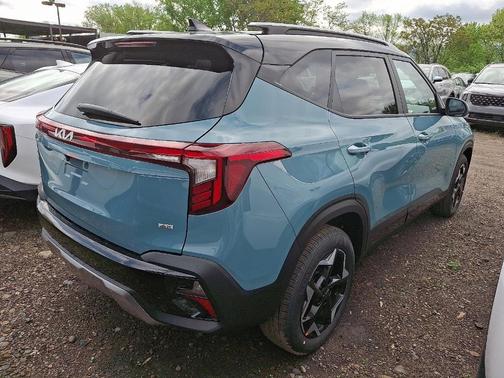 2025 Kia Seltos S
