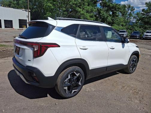 2025 Kia Seltos EX