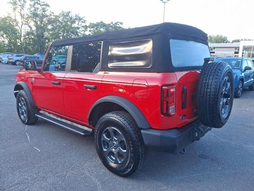 2021 Ford Bronco 