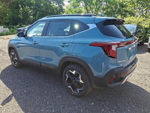 2025 Kia Seltos EX