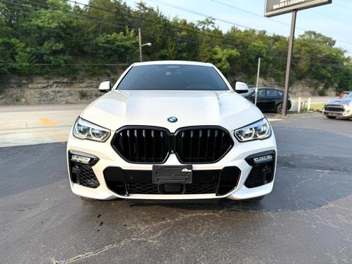 2020 BMW X6 M50i