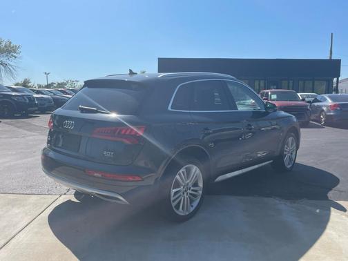 2018 Audi Q5 2.0T Premium Plus