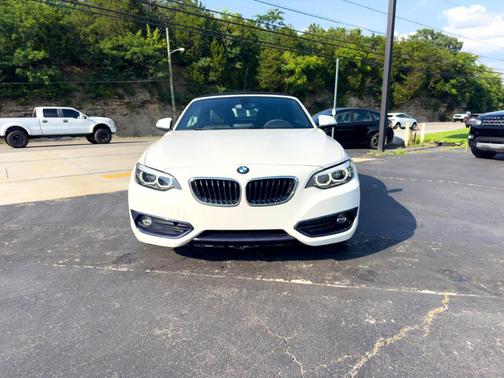 2018 BMW 230 i