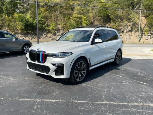 2020 BMW X7 M50i