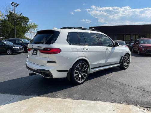 2020 BMW X7 M50i