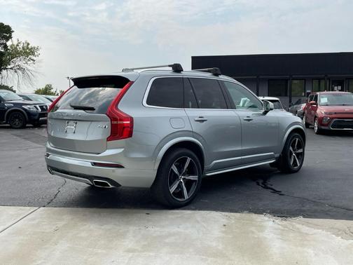 2019 Volvo XC90 T6 R-Design