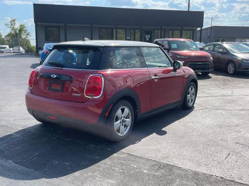 2016 MINI Hardtop Cooper