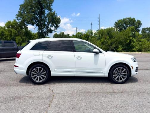2019 Audi Q7 55 Premium