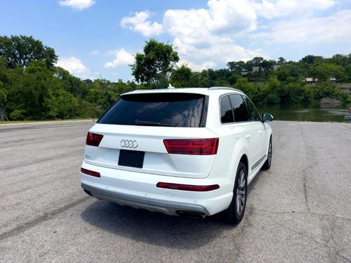 2019 Audi Q7 55 Premium