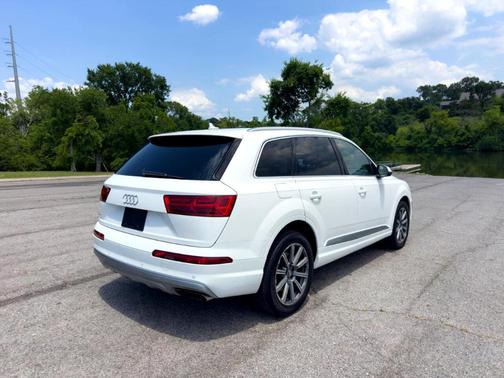 2019 Audi Q7 55 Premium