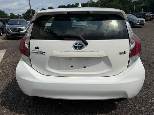 2016 Toyota Prius c Three