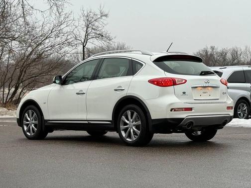 2017 INFINITI QX50 Base