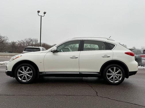 2017 INFINITI QX50 Base