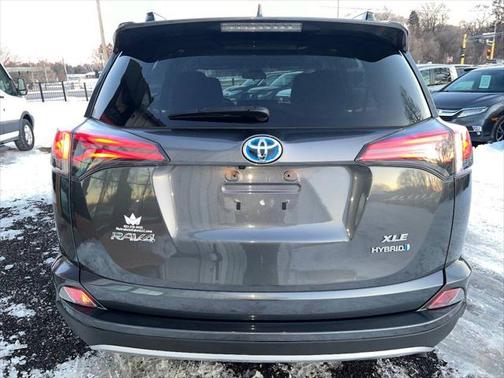 2018 Toyota RAV4 Hybrid XLE