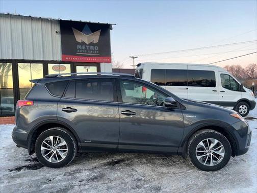 2018 Toyota RAV4 Hybrid XLE