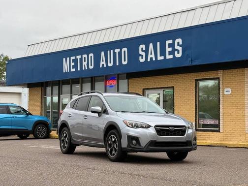 Silver 2019 Subaru Crosstrek 2.0i Premium