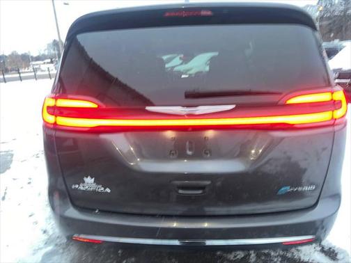 2021 Chrysler Pacifica Hybrid Touring L
