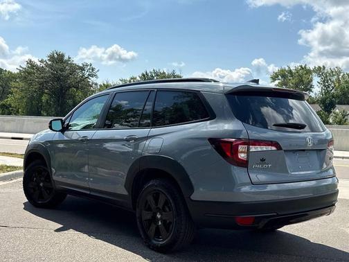 Gray 2022 Honda Pilot TrailSport AWD 4dr SUV