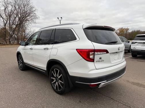 2021 Honda Pilot Touring 8-Passenger