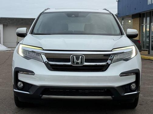 2021 Honda Pilot Touring 8-Passenger