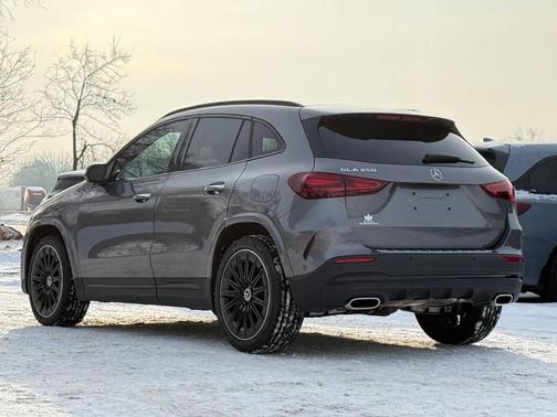 2025 Mercedes-Benz GLA 250 Base