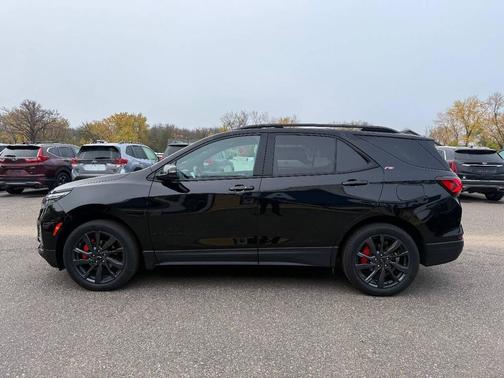 2022 Chevrolet Equinox RS 4x4 4dr SUV