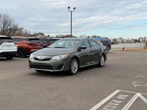 2014 Toyota Camry Hybrid XLE