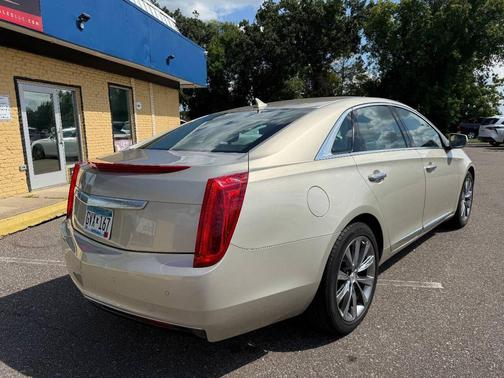 2013 Cadillac XTS Base