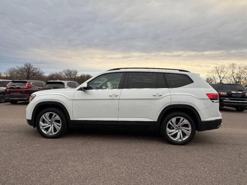 2021 Volkswagen Atlas V6 SE 4Motion AWD 4dr SUV w/Technology (midyear release)