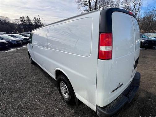 2017 Chevrolet Express 3500 3500 3dr Extended Cargo Van