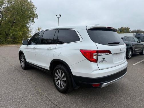 2022 Honda Pilot EX L AWD 4dr SUV