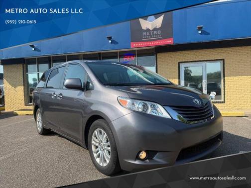 2012 Toyota Sienna XLE