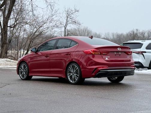 2018 Hyundai ELANTRA Sport