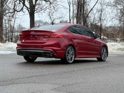 2018 Hyundai ELANTRA Sport