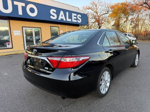 2016 Toyota Camry Hybrid SE