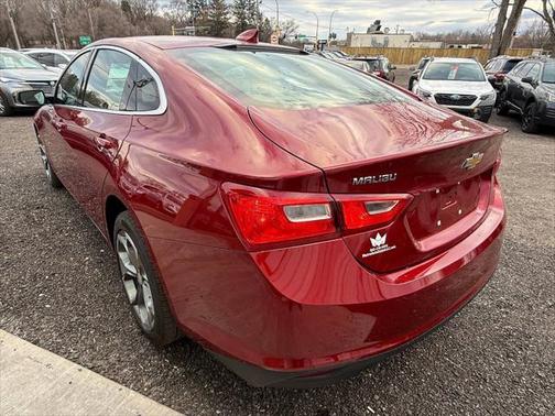 2024 Chevrolet Malibu LT