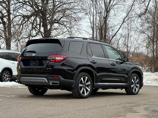 2023 Honda Pilot Elite AWD 4dr SUV