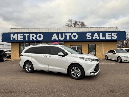 2025 Toyota Sienna Limited 7 Passenger 4dr Mini Van